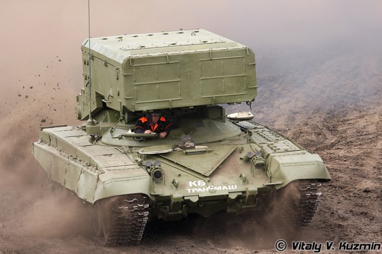 Cận cảnh xe tăng-thiết giáp Nga chạy, nhảy, bắn ảnh 13