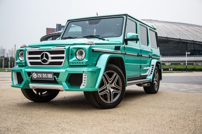 Siêu xe “chào thua” trước sức nóng của người đẹp ảnh 9 Siêu xe “chào thua” trước sức nóng của người đẹp ảnh 9