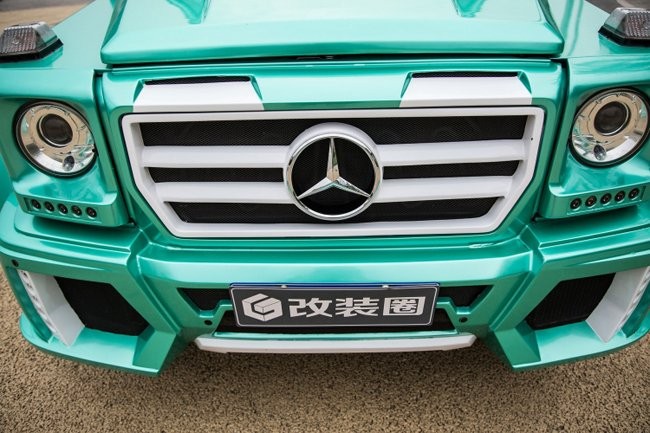 Siêu xe “chào thua” trước sức nóng của người đẹp ảnh 13 Siêu xe “chào thua” trước sức nóng của người đẹp ảnh 13