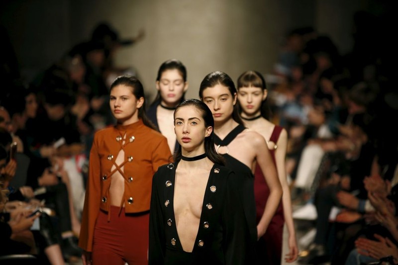 Đốt mắt với tuần lễ thời trang ở Lisbon ảnh 2