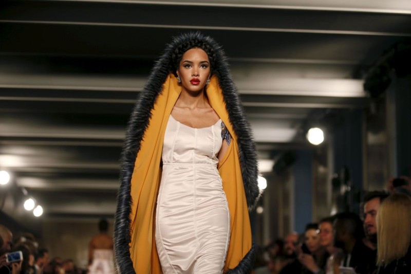 Đốt mắt với tuần lễ thời trang ở Lisbon ảnh 5