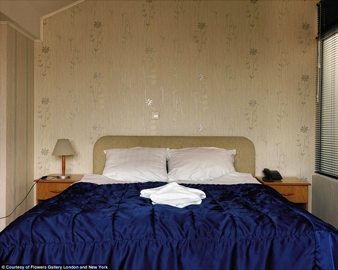 Hé lộ ảnh hiếm có về các "nhà tù đen" của Mỹ ảnh 1