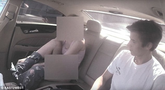 Video: Cháu tỷ phú Nga vung tiền mua tình một đêm với người yêu của bạn ảnh 10