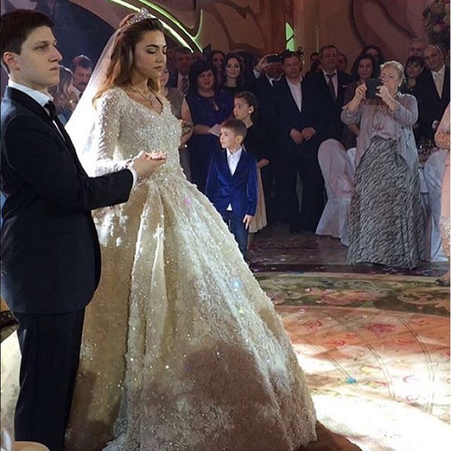 Video: Đám cưới xa hoa nhất hành tinh của con trai tỷ phú Nga ảnh 1