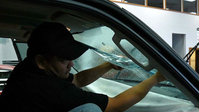 Mách bạn cách chống nóng hiệu quả cho xe ô tô ảnh 1