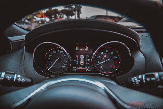 Cận cảnh "báo đỏ" Jaguar XE-S đầu tiên Việt Nam ảnh 9 Cận cảnh "báo đỏ" Jaguar XE-S đầu tiên Việt Nam ảnh 9