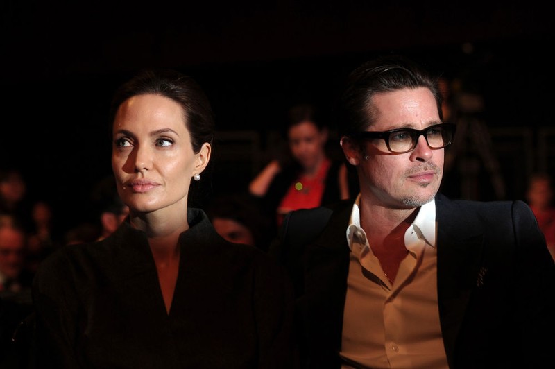 ác diễn viên Mỹ Angelina Jolie và Brad Pitt  Đọc thêm: http://vn.sputniknews.com/photo/20160921/2410442/angelina-jolie-brad-pitt.html