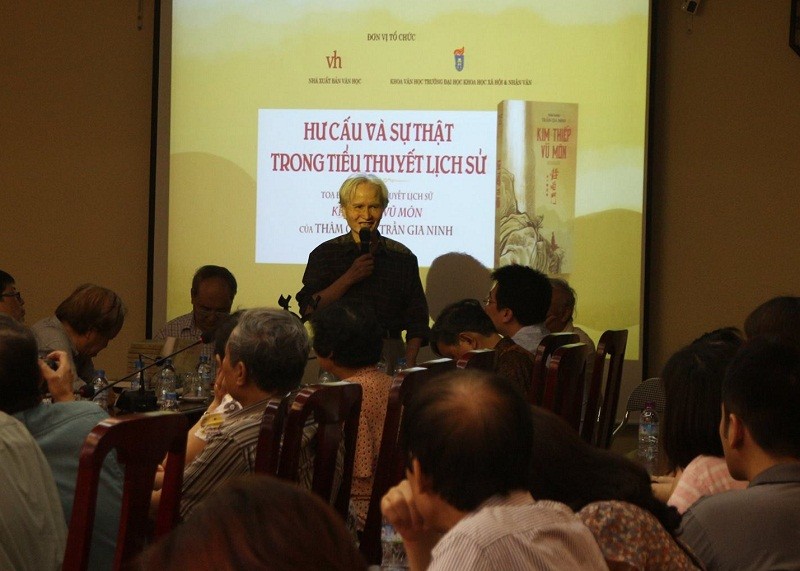 Tác giả tiểu thuyết lịch sử Kim Thiếp Vũ Môn - Trần Gia Ninh