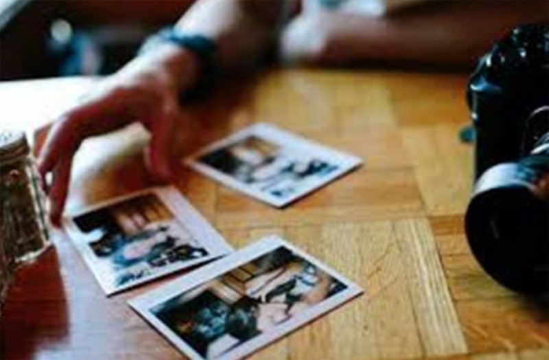 Hình ảnh và clip trong thiết bị cá nhân là nguồn khai thác để tống tiền của tội phạm mạng.