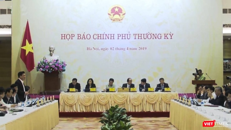 Toàn cảnh họp báo Chính phủ thường kỳ tháng 3/2019 vừa diễn ra tối nay (2/4). Taoanf cảnh