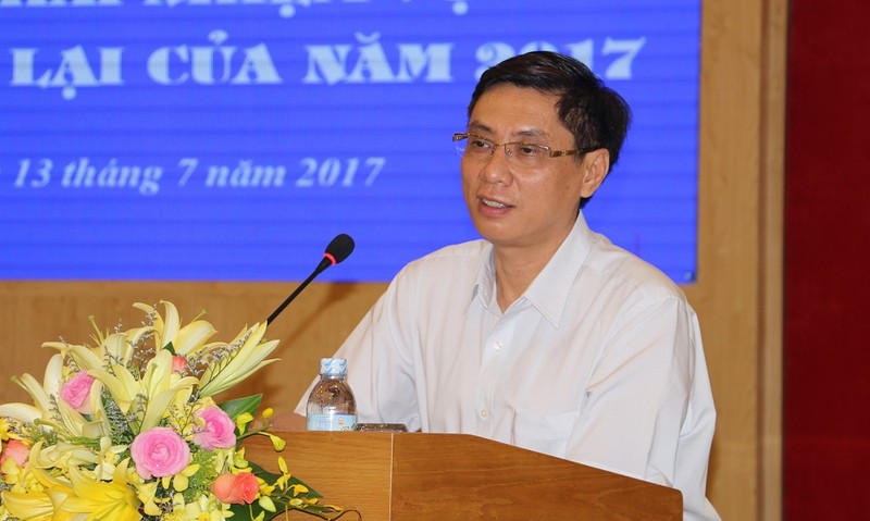 Ông Lê Đức Vinh bị cách chức Chủ tịch UBND tỉnh, xóa tư cách Phó Chủ tịch UBND tỉnh Khánh Hòa