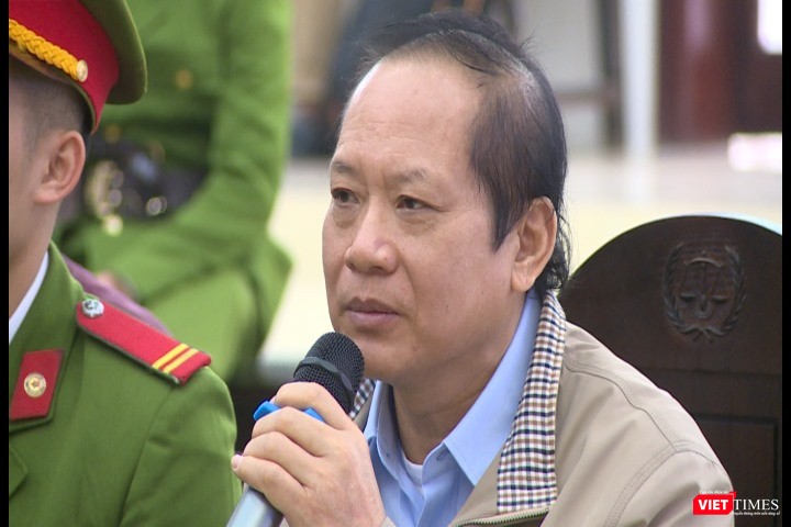 Ông Trương Minh Tuấn: Nhận 200.000 USD của nguyên Chủ tịch HĐQT AVG Phạm Nhật Vũ vì nghĩ là “tiền chúc Tết”