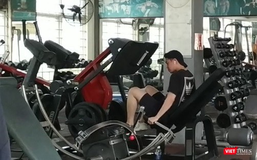 Từ hôm nay, Đài tiếng nói Việt Nam không tiếp khách, không hội họp và khuyến khích nhân viên làm việc online, để phòng dịch ảnh 5 Bao nhiêu người đối mặt nguy cơ nhiễm COVID-19 vì tiếp xúc ca bệnh thứ 21 tại phòng gym?