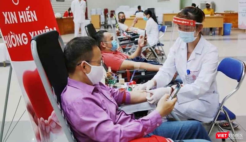 Tất cả 89 nhân viên y tế tiếp xúc gần với bệnh nhân 237 đều âm tính với COVID-19