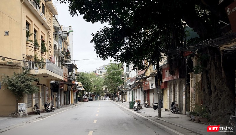 Hà Nội chính thức dừng hoạt động  tất cả quán bar, karaoke và các hoạt động tập trung đông người không cần thiết trên địa bàn thành phố. Ảnh minh họa: Lê Mai