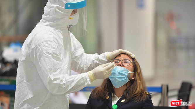 Hà Nội tuyệt đối không để xảy ra làn sóng thứ hai lây nhiễm dịch trên địa bàn thành phố. Ảnh: Lê Mai