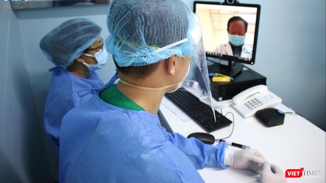 Hội chẩn trực tuyến giữa các BS chuyên khoa tại Bệnh viện ĐH Y Dược TP.HCM