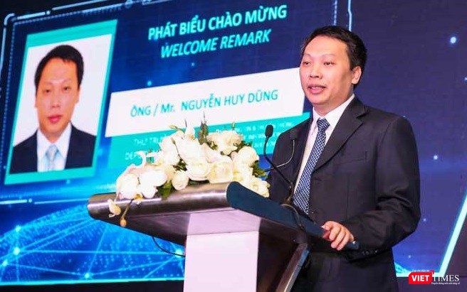 Thứ trưởng Nguyễn Huy Dũng kêu gọi địa phương hãy tập trung phát triển các doanh nghiệp tư vấn ứng dụng công nghệ số, mang công nghệ số vào mọi ngõ ngách cuộc sống tại địa phương.