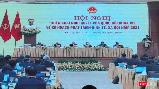 Hội nghị Chính phủ với địa phương khai mạc sáng nay, 28/12. Ảnh chụp màn hình trực tuyến tại trung tâm báo chí.