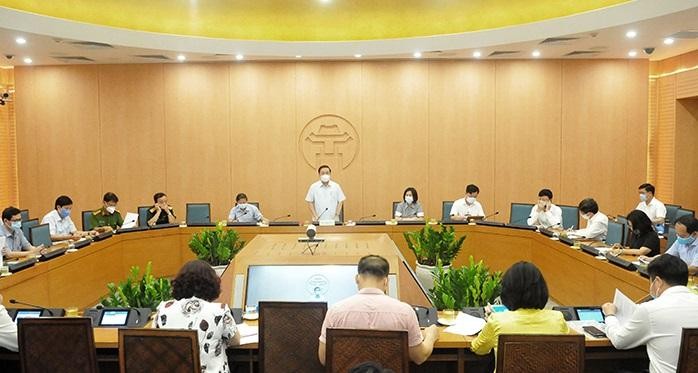 Quang cảnh phiên họp của Ban Chỉ đạo cùng các quận, huyện, thị xã theo hình thức trực tuyến - vừa diễn ra chiều tối 4/5. Ảnh: UBND TP. Hà Nội.