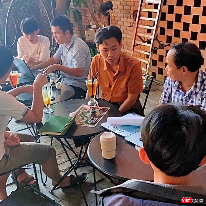 Các giảng viên, chuyên gia nhiều kinh nghiệm hướng dẫn cho các bạn trẻ vừa có thể truyền dạy kiến thức, kỹ năng, vừa có thể tâm sự, định hướng nghề nghiệp. Các giảng viên, chuyên gia nhiều kinh nghiệm hướng dẫn cho các bạn trẻ vừa có thể truyền dạy kiến thức, kỹ năng, vừa có thể tâm sự, định hướng nghề nghiệp.