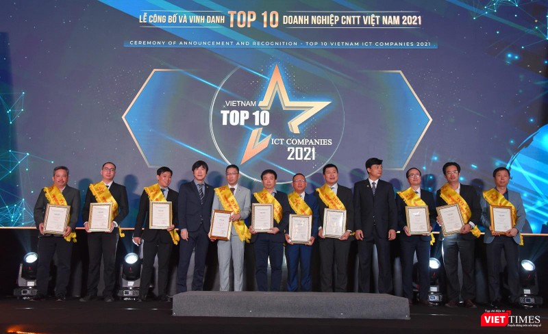 Lễ công bố và vinh danh top 10 doanh nghiệp công nghệ thông tin Việt Nam 2021.
