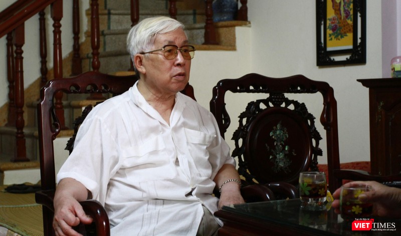 Ông Lưu Văn Lợi, nguyên thư ký riêng của cố vấn Lê Đức Thọ, nguyên chuyên viên cao cấp Bộ Ngoại giao. Ông Lưu Văn Lợi, nguyên thư ký riêng của cố vấn Lê Đức Thọ, nguyên chuyên viên cao cấp Bộ Ngoại giao.