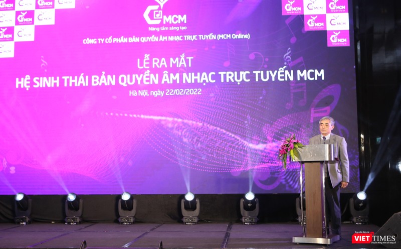 Ông Nguyễn Minh Hồng - Chủ tịch Hội Truyền thông số Việt Nam phát biểu. Ông Nguyễn Minh Hồng - Chủ tịch Hội Truyền thông số Việt Nam phát biểu.