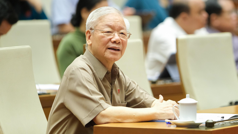 Tổng Bí thư Nguyễn Phú Trọng trực tiếp theo dõi phiên họp. Phiên họp đồng thời được truyền hình trực tiếp để nhân dân, cử tri theo dõi.