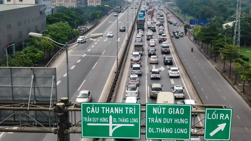 Việc đầu tư tuyến đường Vành đai 4 góp phần giảm tình trạng ùn tắc cho tuyến đường Vành đai 3. Việc đầu tư tuyến đường Vành đai 4 góp phần giảm tình trạng ùn tắc cho tuyến đường Vành đai 3.