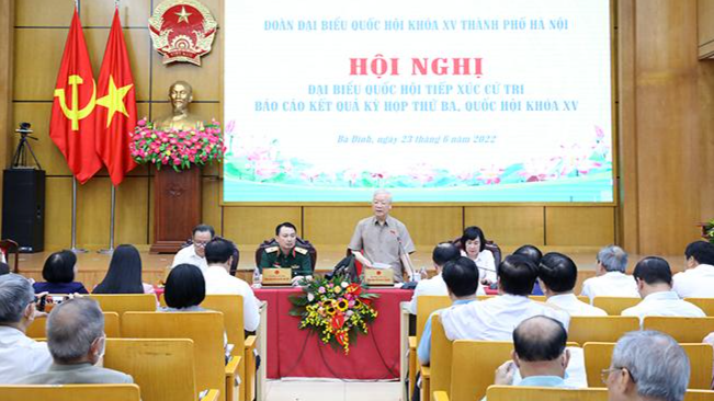 Tổng Bí thư Nguyễn Phú Trọng phát biểu tại buổi tiếp xúc cử tri các quận Ba Đình, Đống Đa và Hai Bà Trưng (Hà Nội).