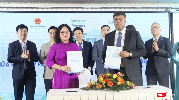 Bộ Giáo dục và Đào tạo ký kết chương trình hợp tác với Suntory PepsiCo Việt Nam