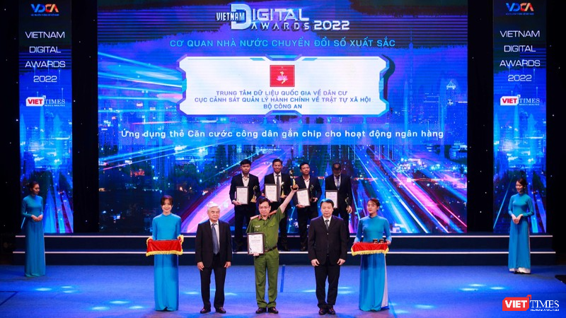 Trung tâm Dữ liệu Quốc gia về Dân cư (Cục Cảnh sát Quản lý Hành chính về trật tự xã hội - Bộ Công an) được đánh giá là một trong những cơ quan nhà nước có đóng góp lớn trong việc xây dựng dữ liệu số.