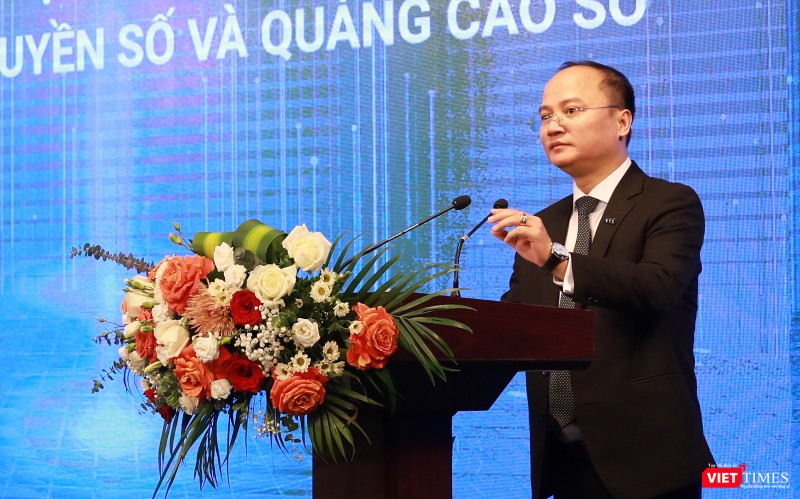 Ông Trần Đức Thành cho rằng bên cạnh sự tham gia của các đơn vị báo chí, truyền thông thì các đơn vị phân phối nội dung và các nhà quảng cáo cũng làm hoạt động chuyển đổi số diễn ra nhanh hơn và hiệu quả hơn. Ông Trần Đức Thành cho rằng bên cạnh sự tham gia của các đơn vị báo chí, truyền thông thì các đơn vị phân phối nội dung và các nhà quảng cáo cũng làm hoạt động chuyển đổi số diễn ra nhanh hơn và hiệu quả hơn.