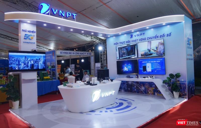 vt_Gian hàng công nghệ hiện đại của VNPT tại sự kiện.jpg