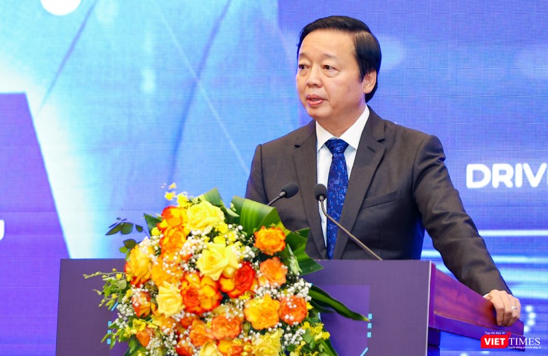 Phó Thủ tướng Trần Hồng Hà phát biểu tại diễn đàn Dx Summit 2023