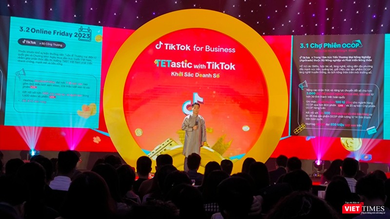 Ông Jason Song, Giám đốc Marketing mảng Doanh nghiệp vừa và nhỏ khu vực châu Á - Thái Bình Dương của TikTok nêu quan điểm sắm Tết trực tuyến đã trở thành thói quen mới.