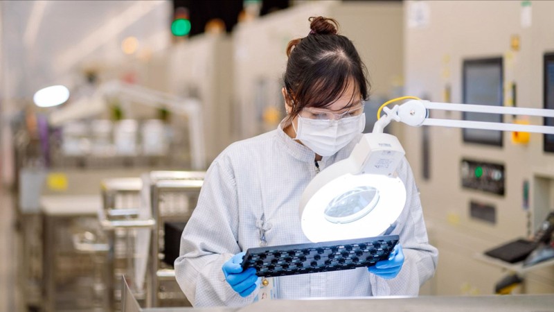 Intel từng khảo sát đầu tư dự án sản xuất chip vốn đầu tư 3,3 tỷ USD tại Việt Nam nhưng sau đó chuyển sang Ba Lan. Ảnh: Intel Products Việt Nam