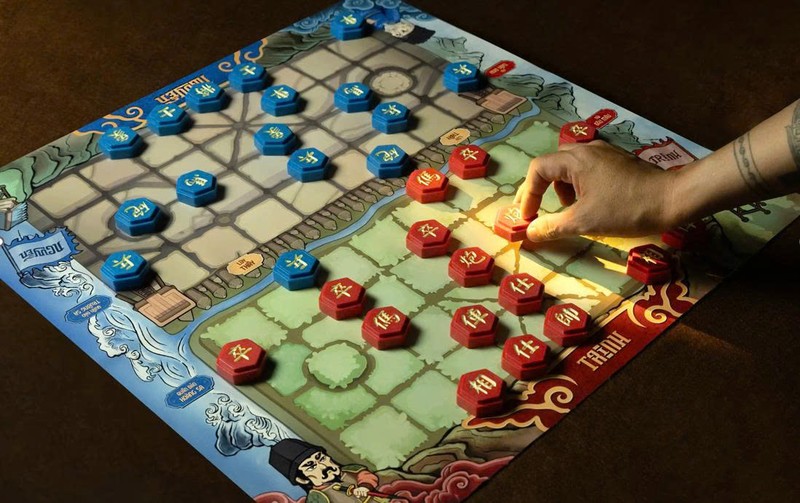 Bàn cờ “Rạch đôi sơn hà” tái hiện giai đoạn Trịnh - Nguyễn phân tranh, vừa độc đáo vừa giàu tính giáo dục.