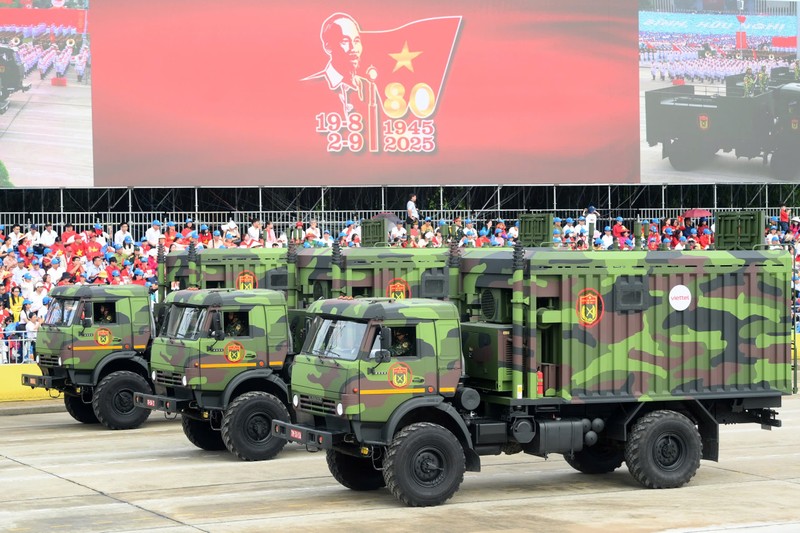 2.9 xe tac chien dien tu 1.jpg