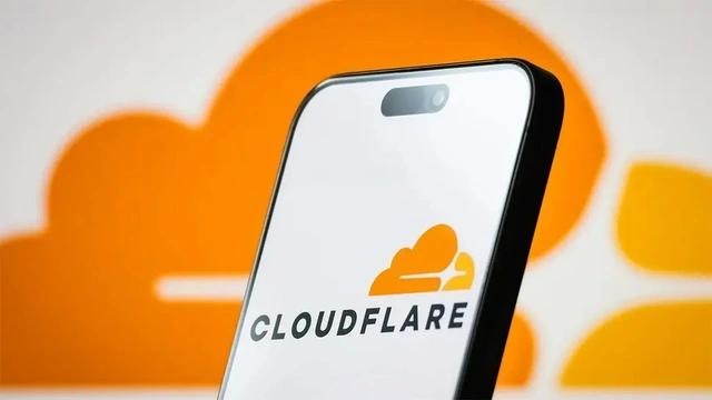 Dịch vụ Cloudflare đã bất ngờ gặp sự cố trên toàn cầu, khiến hàng loạt website bị gián đoạn hoặc không thể truy cập.