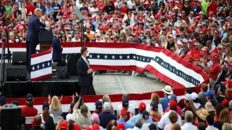 Cử tri ủng hộ Trump (Ảnh: UNS) Cử tri ủng hộ Trump (Ảnh: UNS)