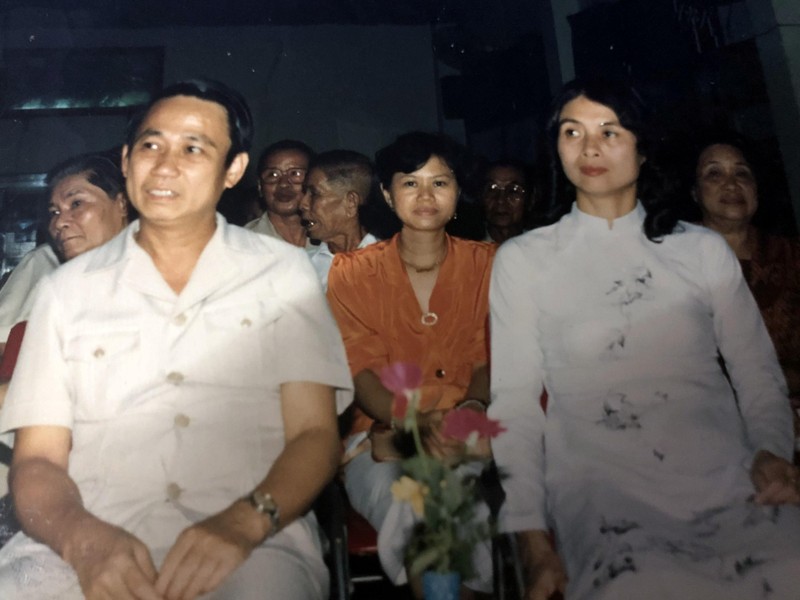 Đại sứ Lê Mai và phu nhân trong một cuộc gặp mặt ở sứ quán. Copyright Lê Hoàng Mai. Đại sứ Lê Mai và phu nhân trong một cuộc gặp mặt ở sứ quán. Copyright Lê Hoàng Mai.