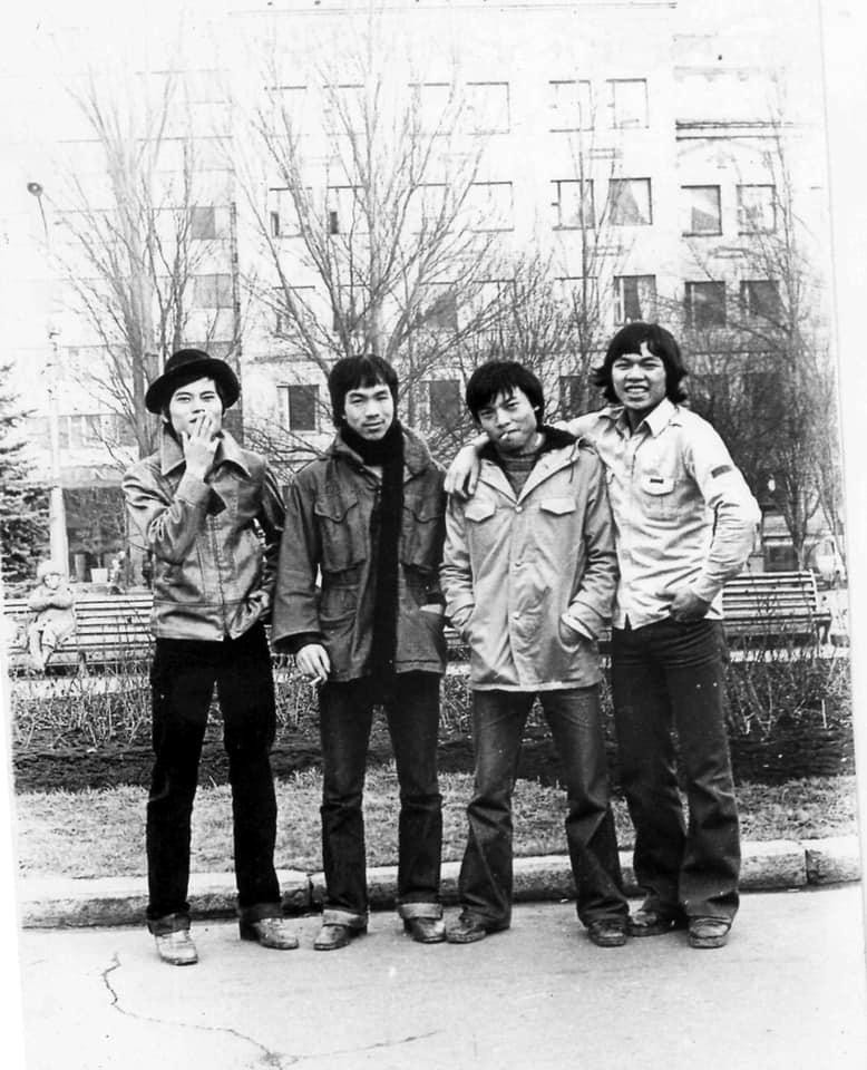 Vũ Thanh Tâm, Phan Văn Đoàn và Nguyễn Thiều Quang từ trái sang. Courtesy of Vũ Thanh Tâm.