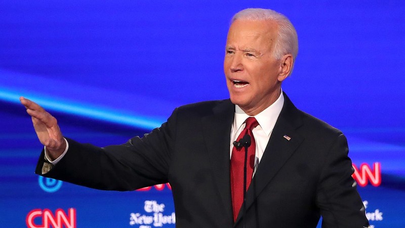 Ông Biden hoàn toàn mờ nhạt trong đêm tranh luận thứ tư (Ảnh: CNN) Ông Biden hoàn toàn mờ nhạt trong đêm tranh luận thứ tư (Ảnh: CNN)