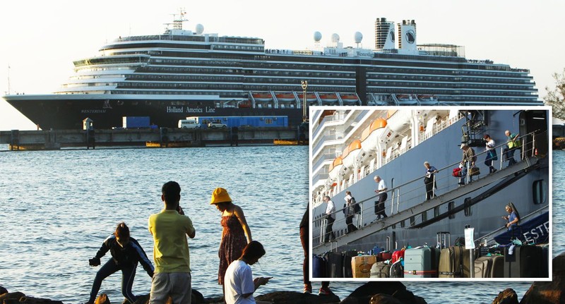 Hành khách trên tàu Westerdam lên bờ tại cảng Sihanoukville của Campuchia (Ảnh: AP) Hành khách trên tàu Westerdam lên bờ tại cảng Sihanoukville của Campuchia (Ảnh: AP)
