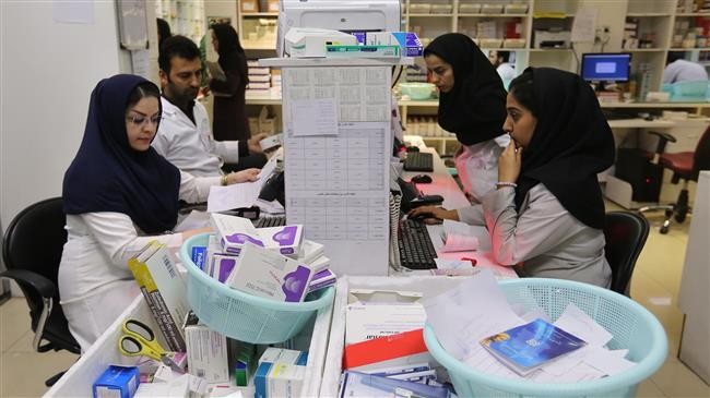 Tích trữ, đầu cơ trang thiết bị y tế trong bối cảnh dịch COVID-19 bị xem là trọng tội ở Iran (Ảnh: PressTV)