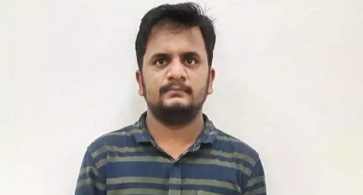 Veeragandham Teja làm bác sĩ được hơn 4 năm mặc dù chưa học hết lớp 5 (Ảnh: OC) Veeragandham Teja làm bác sĩ được hơn 4 năm mặc dù chưa học hết lớp 5 (Ảnh: OC)