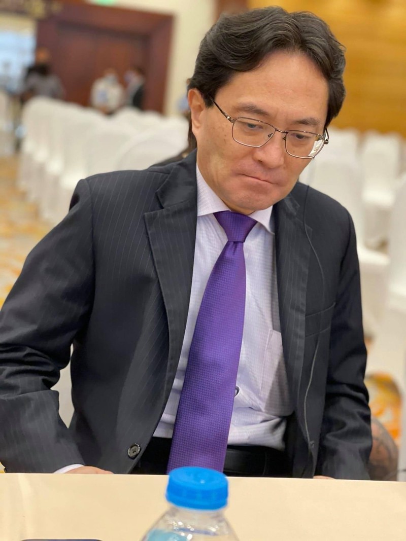 Nhóm G3 cho rằng chiếc ghế Chủ tịch của ông Yasuhiro Saitoh là không hợp pháp. Trong khi ông Saitoh khẳng định NHNN đã kết luận việc bầu ông là hợp lệ!