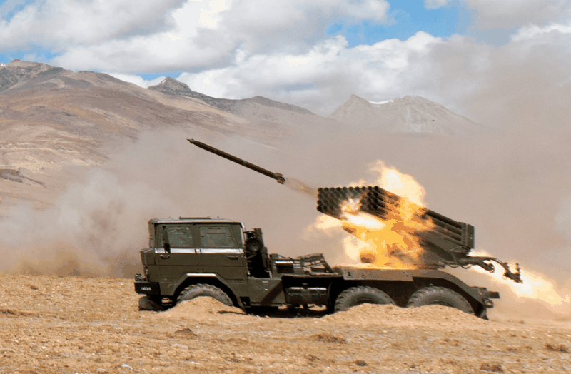 Hệ thống phóng rocket của Trung Quốc trong một cuộc diễn tập (Ảnh: Asia Times) Hệ thống phóng rocket của Trung Quốc trong một cuộc diễn tập (Ảnh: Asia Times)